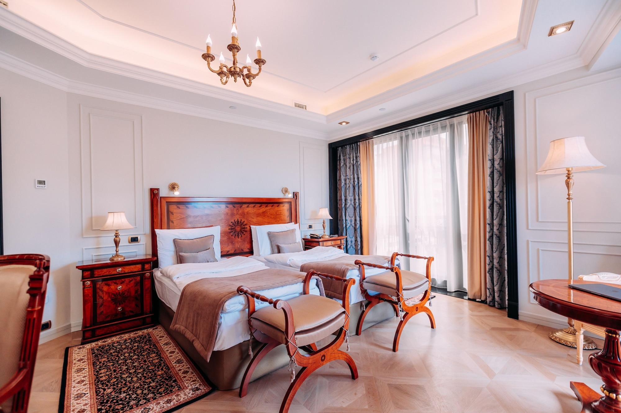 Golden Palace Hotel Erévan Extérieur photo