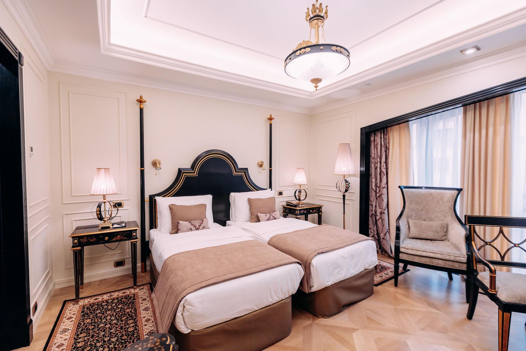 Golden Palace Hotel Erévan Extérieur photo