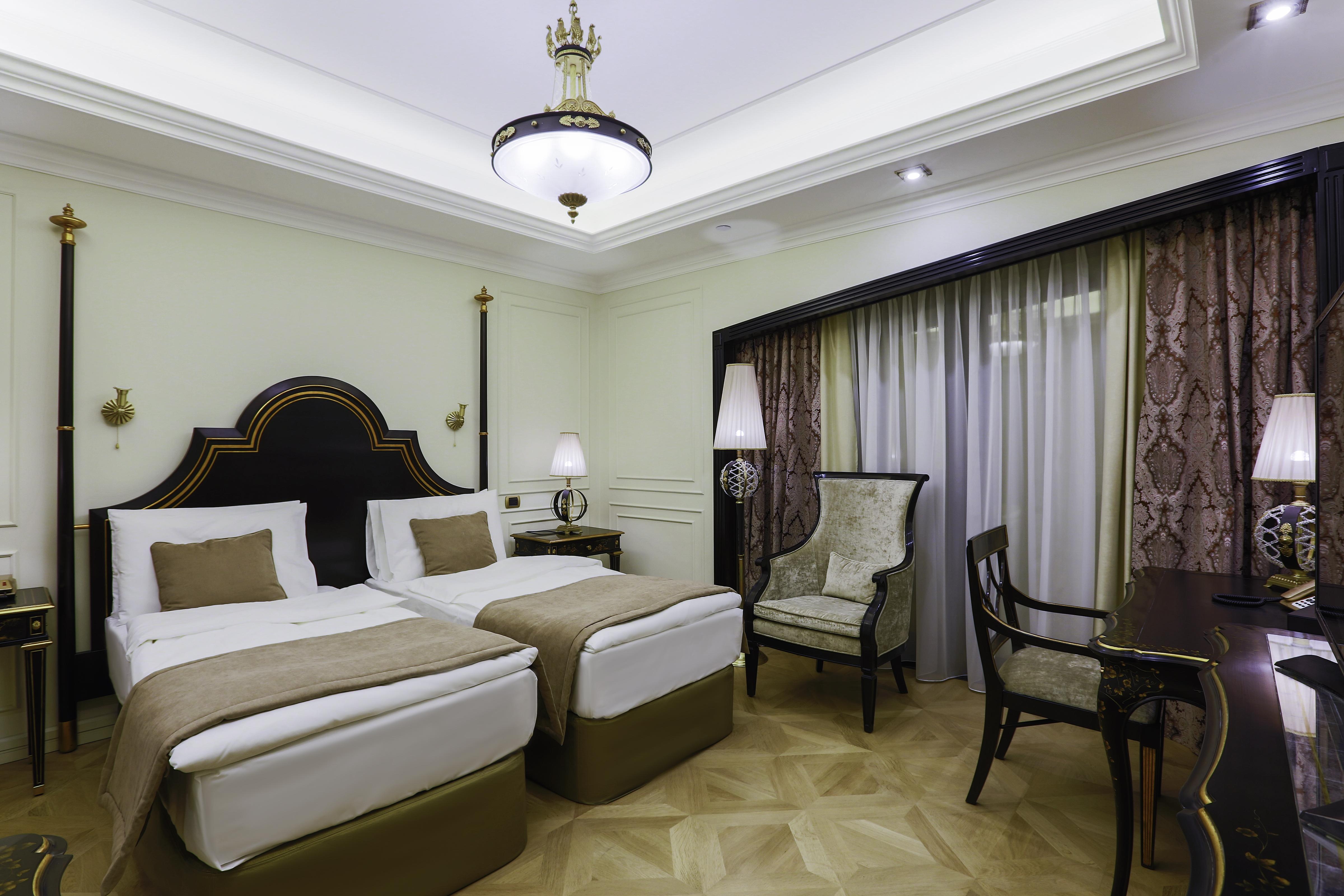 Golden Palace Hotel Erévan Extérieur photo