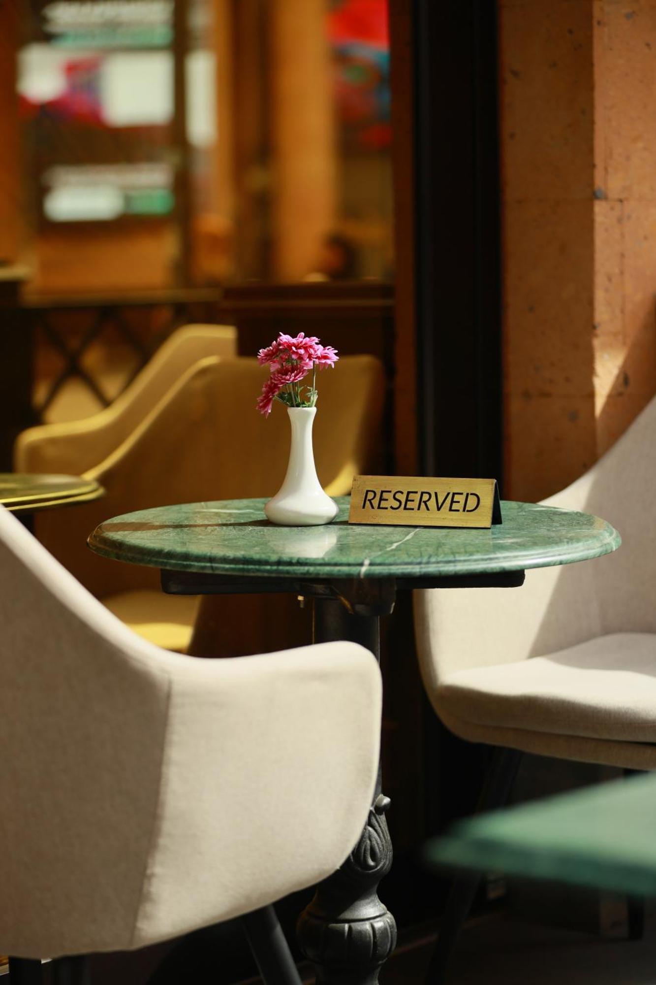 Golden Palace Hotel Erévan Extérieur photo