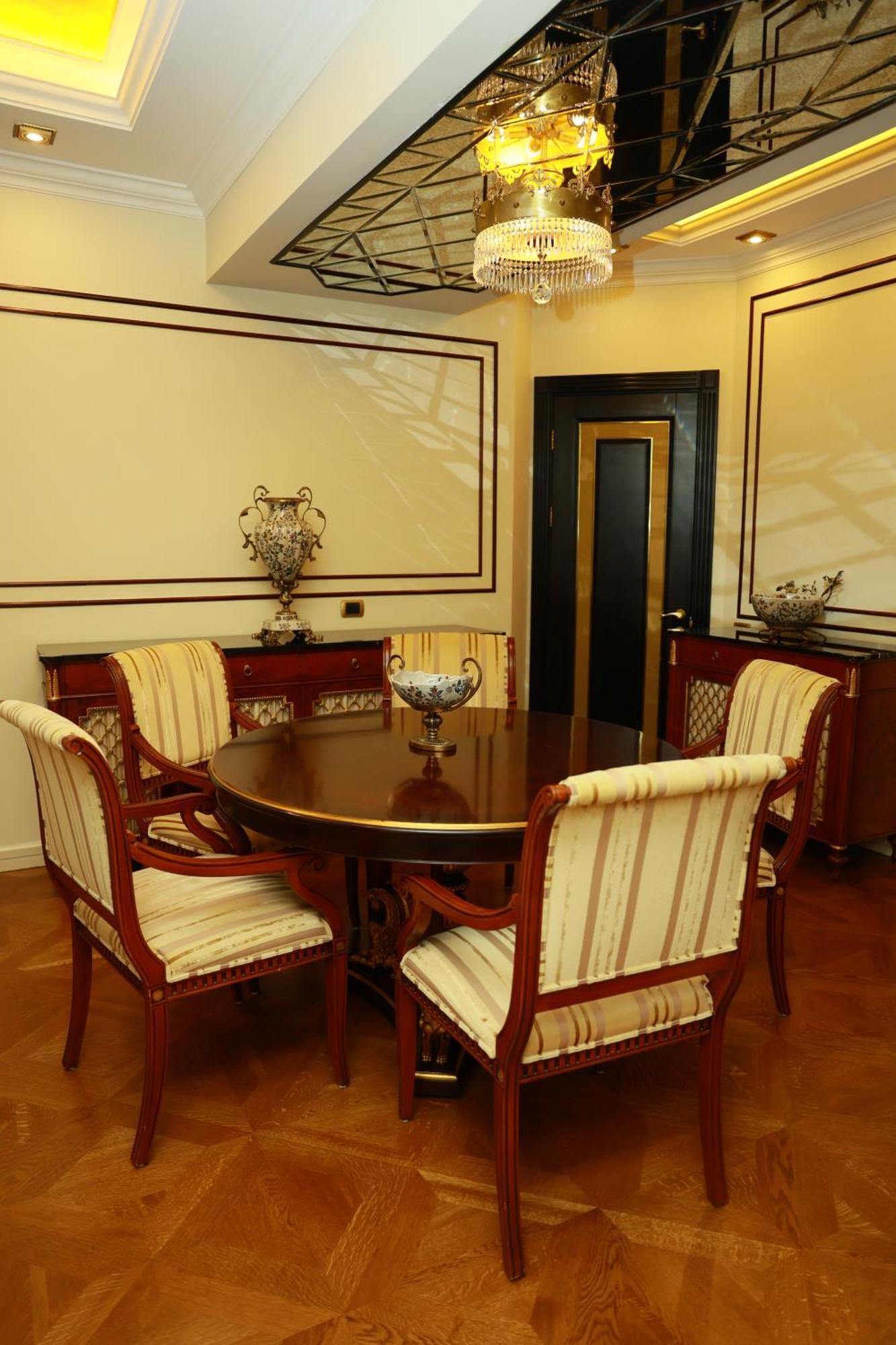 Golden Palace Hotel Erévan Extérieur photo