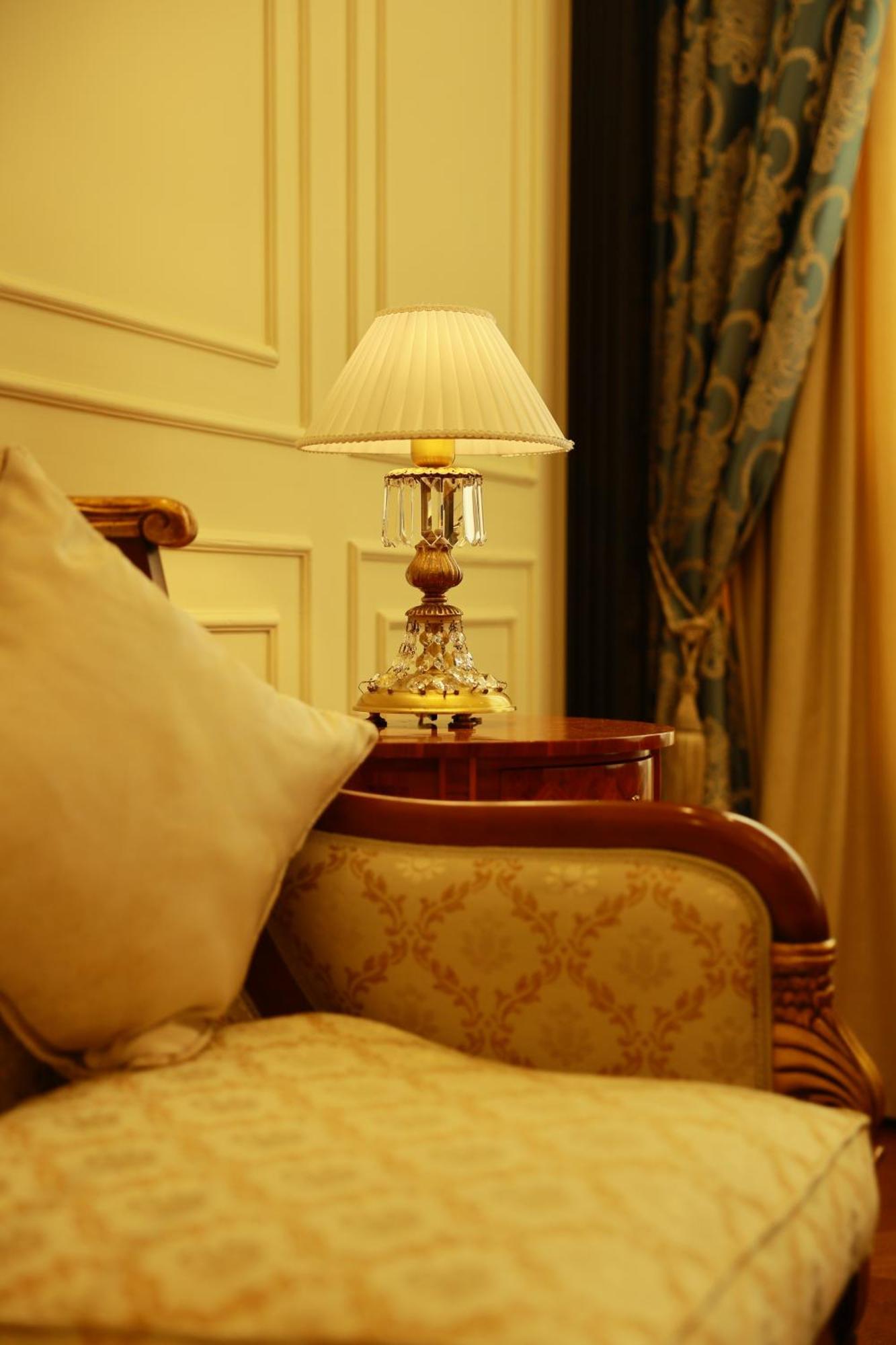 Golden Palace Hotel Erévan Extérieur photo