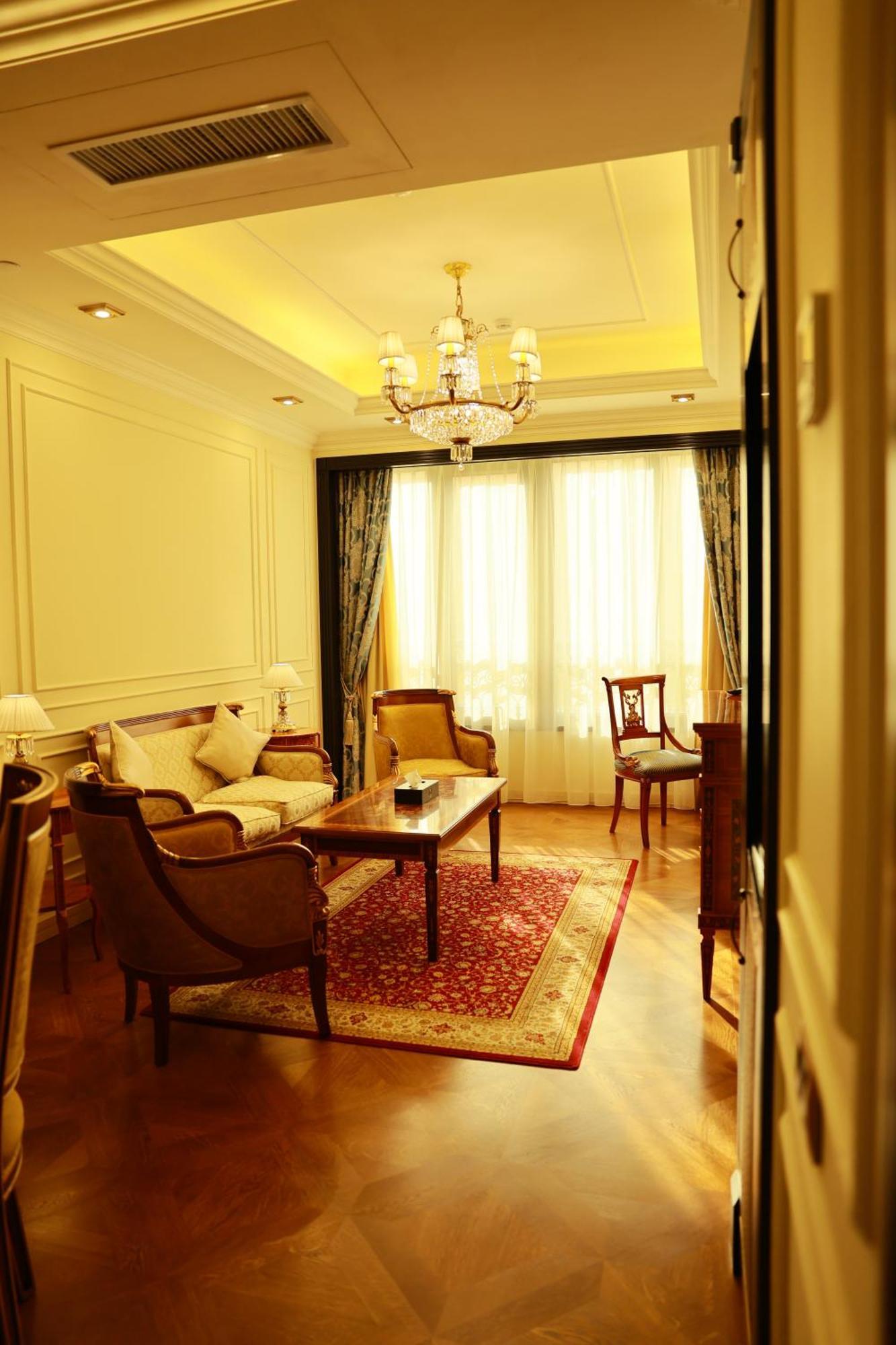 Golden Palace Hotel Erévan Extérieur photo