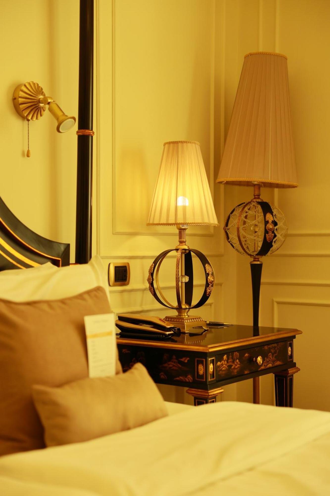 Golden Palace Hotel Erévan Extérieur photo